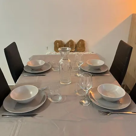 Logement Cosy Avec Terrasse Privee Hypercentre La Rochelle  Buitenkant foto